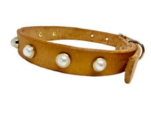 Load image into Gallery viewer, DUCHESS leather dog collar
