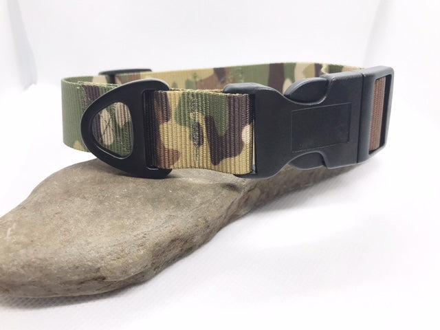 OSCAR - Army green camouflage dog collar
